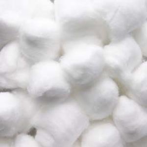 Quality Consumable Small Cotton Balls , Soft Cotton Balls Natural Materials Degreasing wholesale