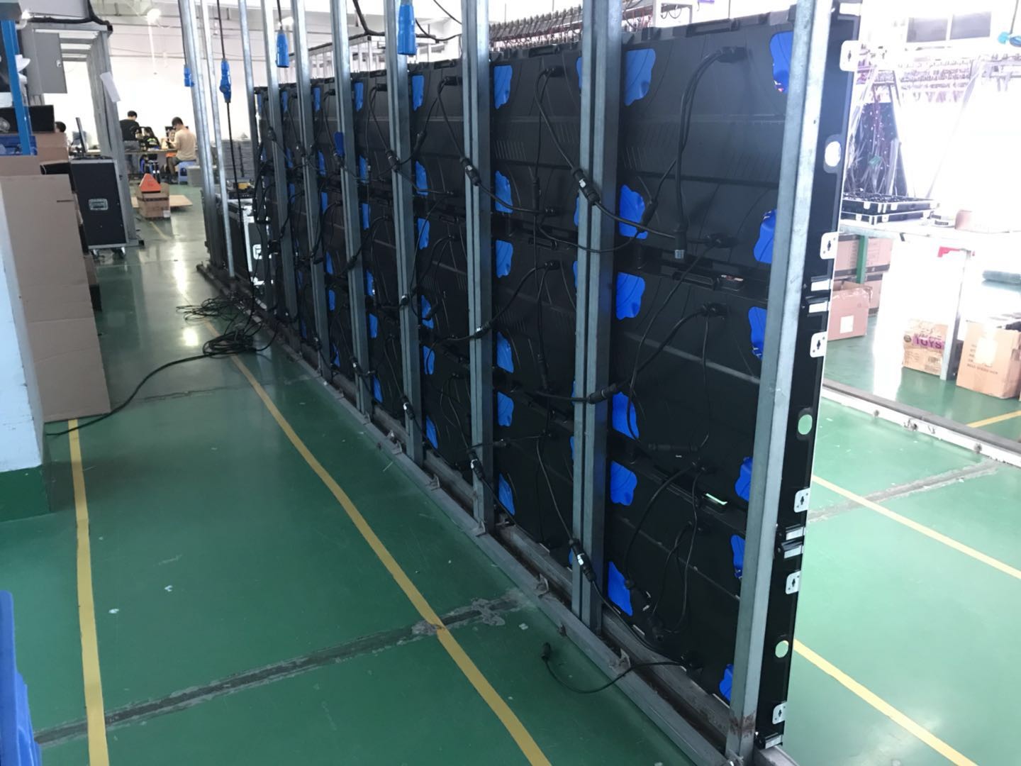 IP33 Waterproof Rental Indoor LED Video Screen 640mm*480mm Wall Mounted Shenzhen Factory