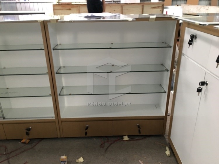 10mm Thick Glass Cell Phone Display Cabinet T4 LED Light Glass Display Shelves