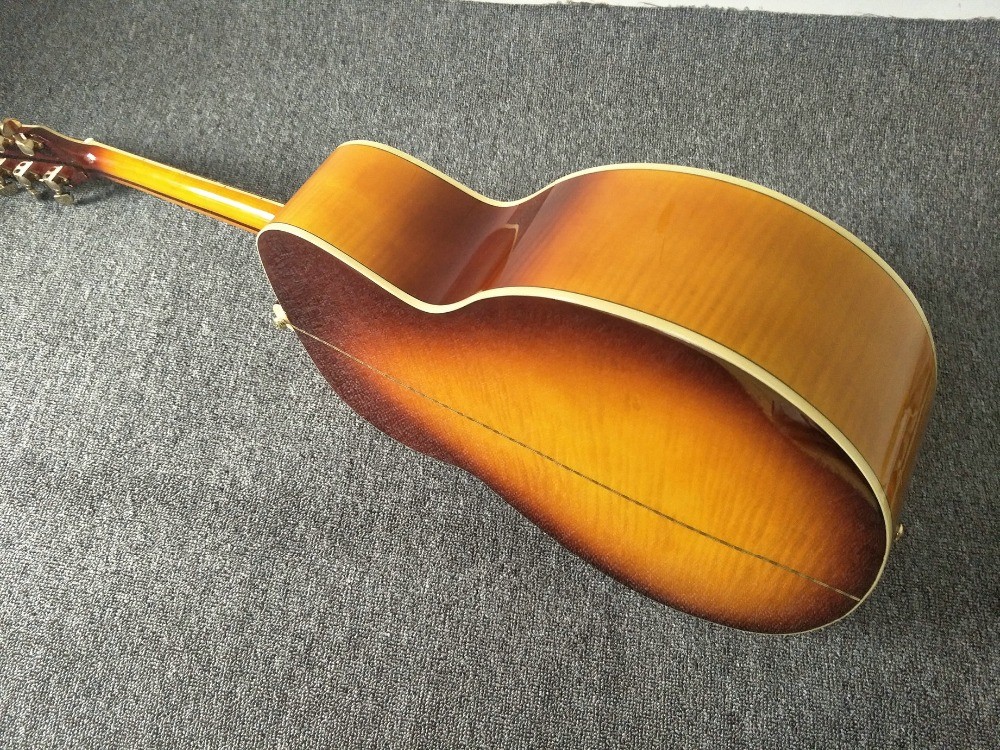 Factory Custom G200 Acoustic Guitar 43 inches Sunburst Sitika Solid Spruce Maple Acoustic Guitar Back / Side Tiger Strip
