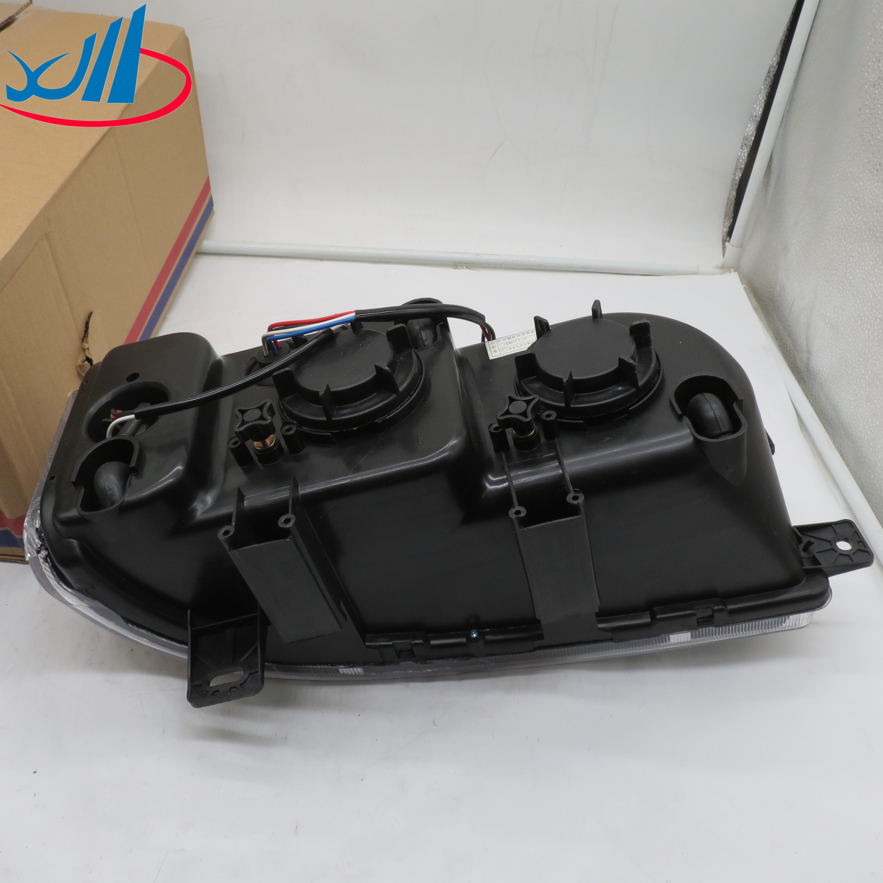 Automotive Headlamp Great Wall Spare Parts For Bluebird OEM 26060-5E910