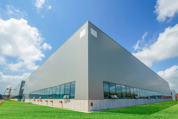 Eco Friendly Prefab Metal Warehouse Customized Prefabricated Steel Frame Construction