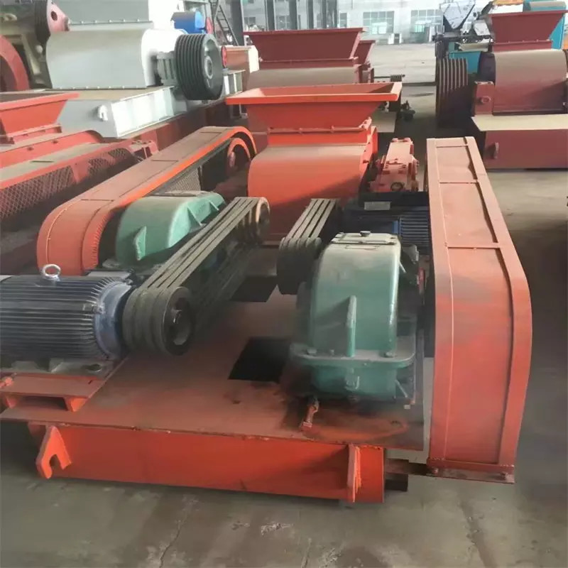 High Manganese Steel 2 Roll Crusher Machine , Toothed Roller Crusher
