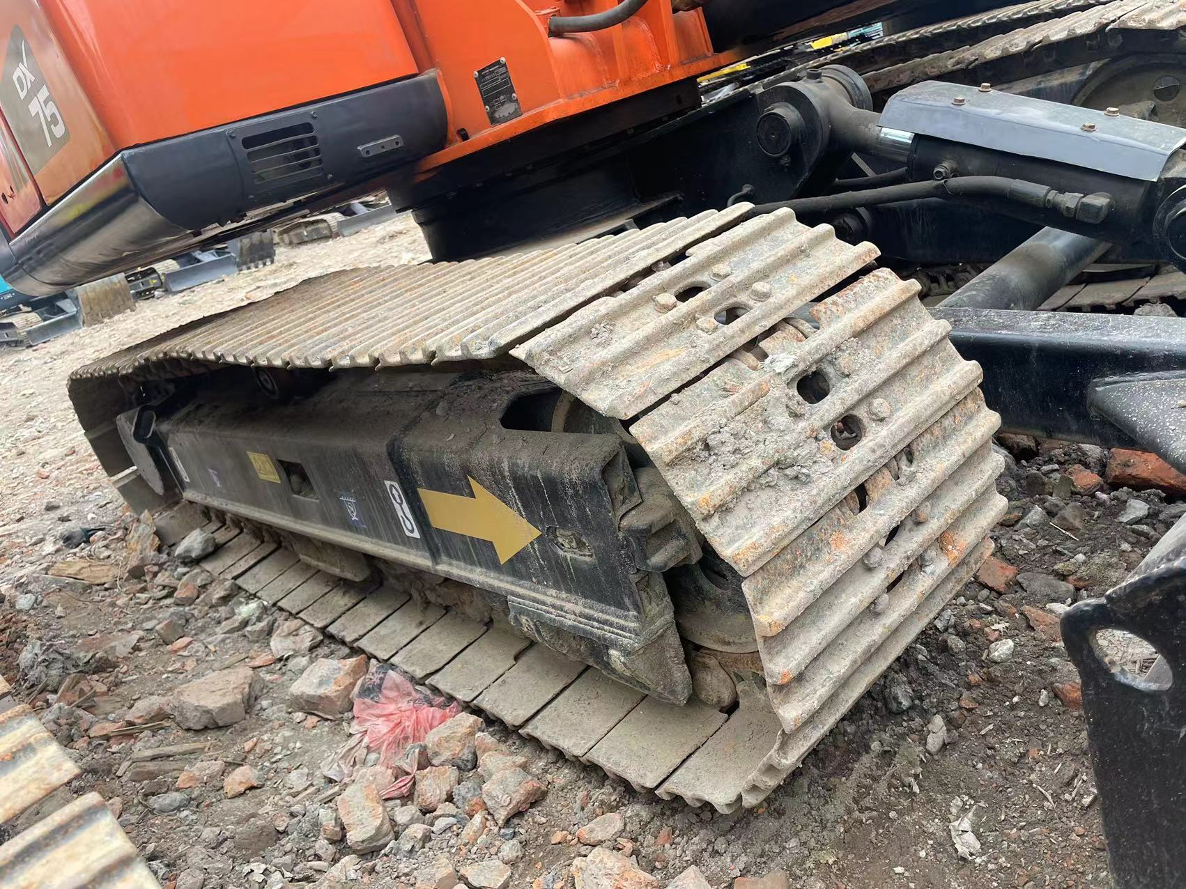 Used mini excavator Doosan DX75 small digger used machinery 6 tons hand earth digger small digger