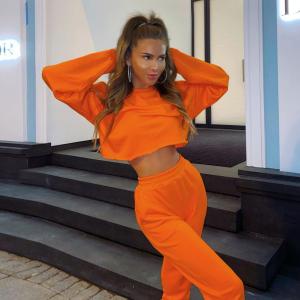 Quality Casual 2 Piece Sweatpants Set Womens Women Cropped Hoodie Jogger Set wholesale