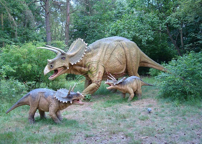 Outdoor Natureal Life Size Dinosaur Statue , Dinosaur Lawn Sculpture For Square Park
