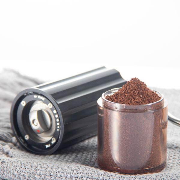 Stainless Steel Nutmeg Mills Professional Travel Hand Mill Modern Design Coffee
