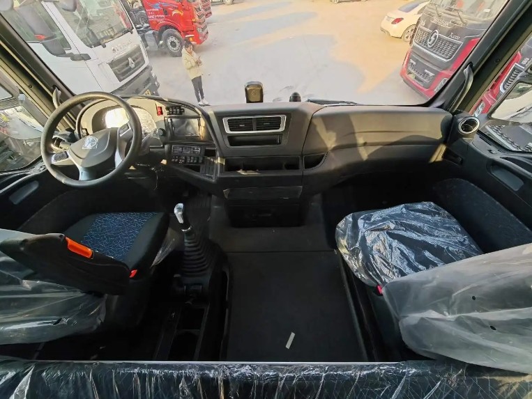 Sinotruk Sitrak 4X2 6X4 540HP 600HP C7H C9H Truck 400HP C7H Tractor Trucks