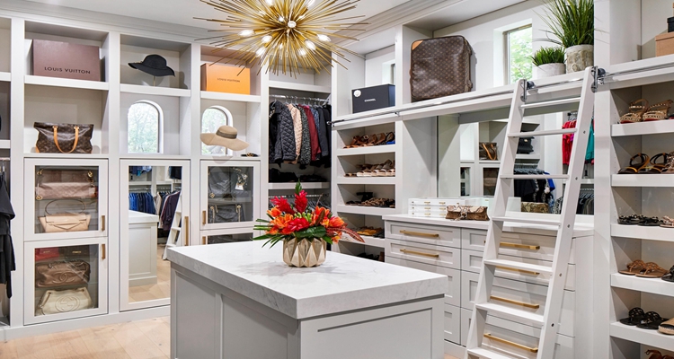 Custom Bedroom Furniture Modern-Style Wooden Walk In Wardrobe Closet with Foldable Design