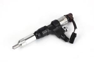 Quality 23910-E0050 J05E Diesel Engine Injector wholesale