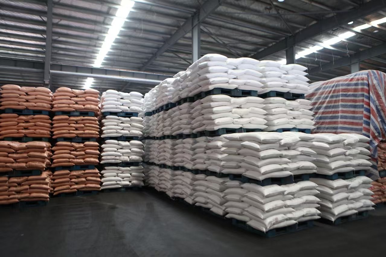 White Sodium Sulfate Powder Dyes Raw Material Na2SO4 For Cement Gypsum