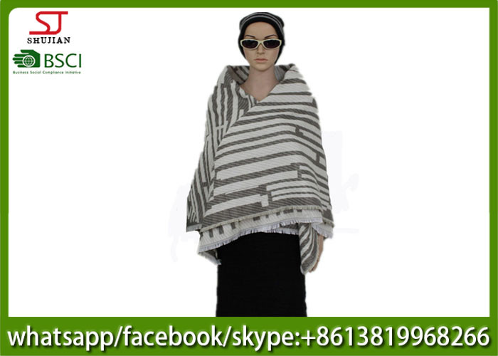 239g 145*135cm 100%Acrylic Woven Houndstooth Jacquard Poncho hot sale new style keep warm fashion sallow grid scarf