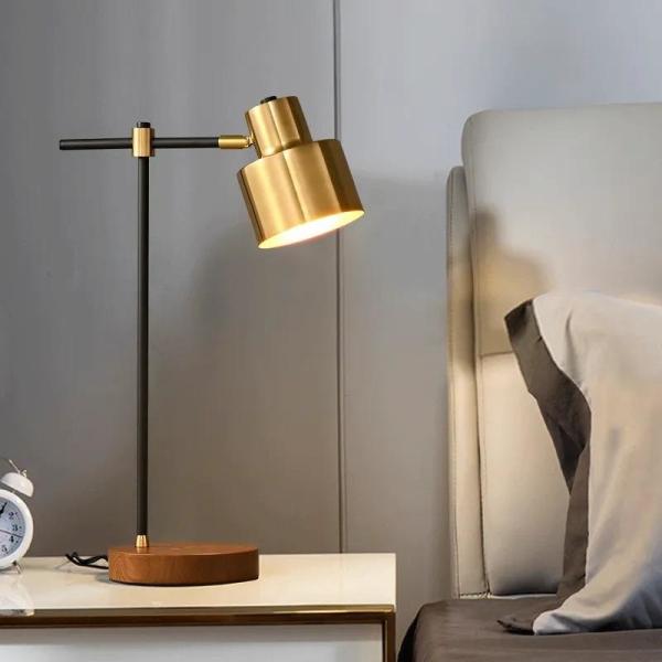 Cheap Modern Wooden Base Gold Touch Table Lamp With Wireless Charging for sale