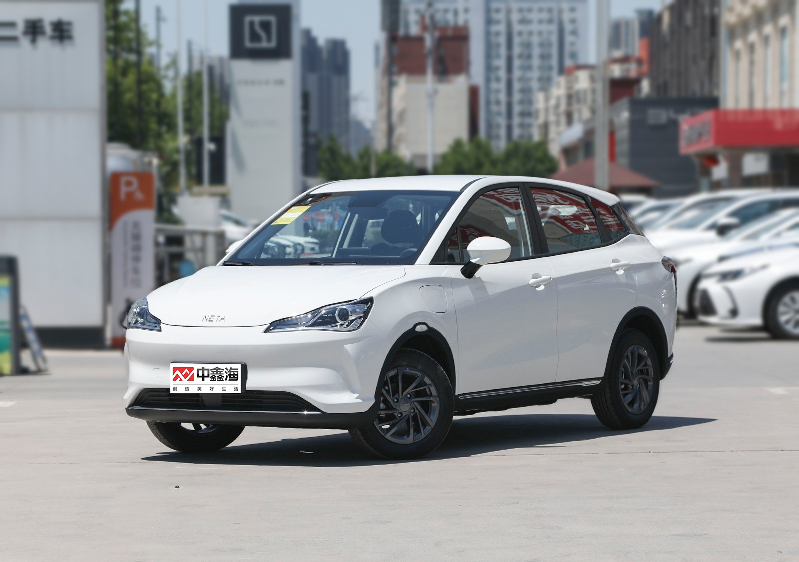 Promotion Low Price High Speed High-end Elec New Energy Electric Car Nezha V 2022 Tide 300 Lite Ternary Lithium