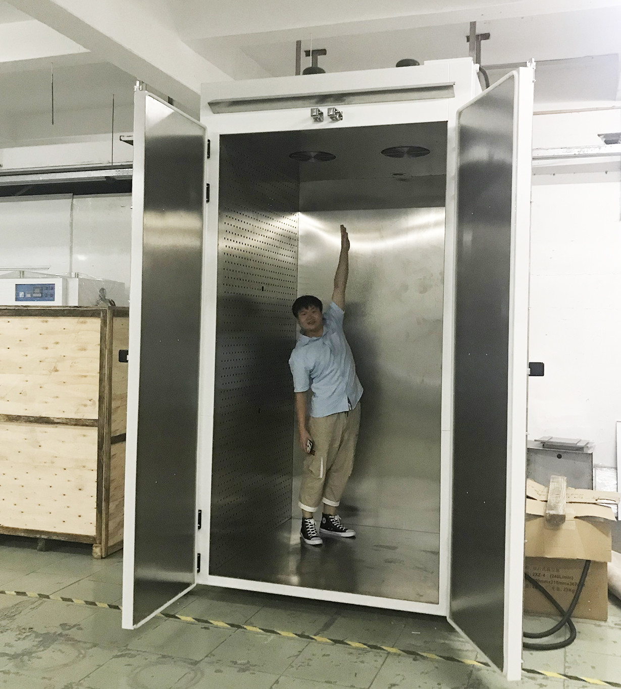 LIYI Big Size High Temperature Laboratory Oven Over Temperature Protection