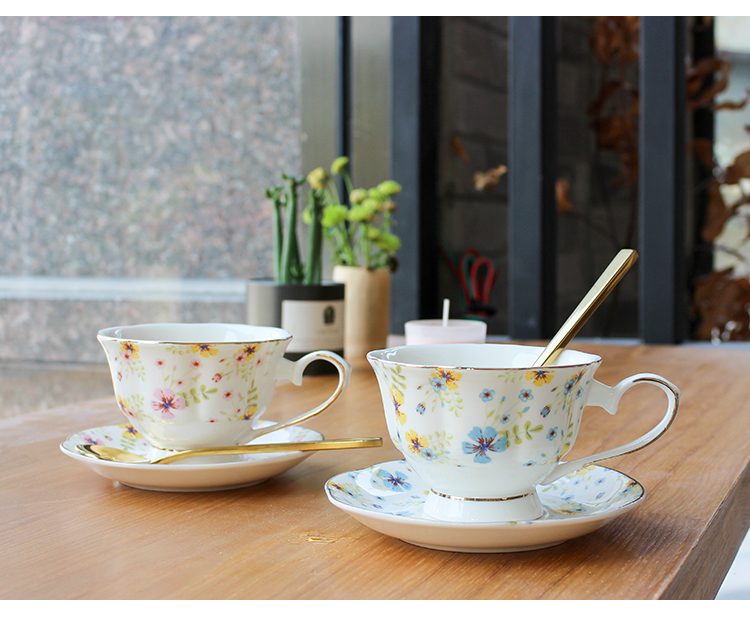 Serve Your Guests In Style With This Turkish Tea Set Includes Ceramic Cups And Saucer