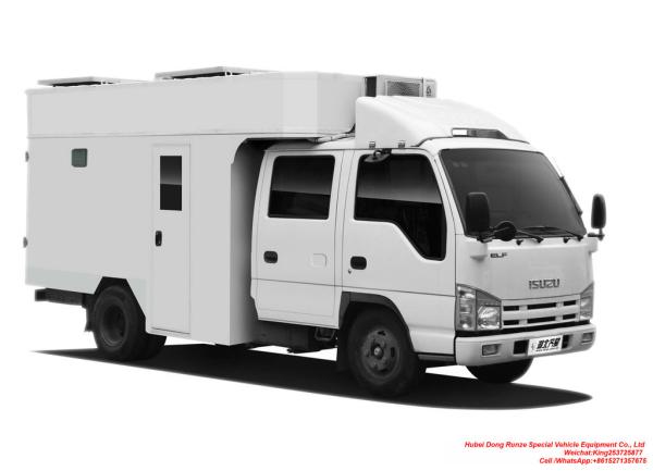 ISUZU Caravan Outdoor Mobile Camping Truck With Living Room for 5-6 men top