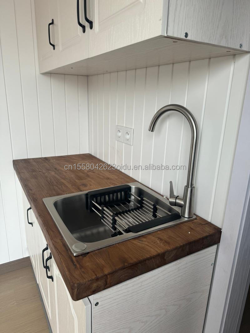 20-40ft Expandable Steel Container House for Canada Australia Customized Color Kitchen Bathroom Home Bedroom Application