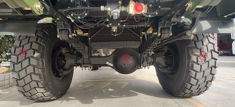 Manual Window 2023 6-Wheel Drive Off Road Truck Diesel 6x6 for Logistics Transportation