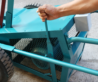 4000W Portable Wood Tree Slasher For Forestry Wood Cutting Chainsaw