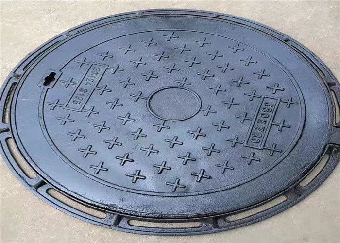 Standard SizeDuctile Iron Manhole Cover Epoxy Painting Round / Square Shape