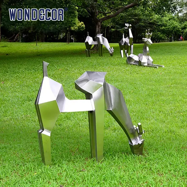 Geometric Polyhedral Deer Forged Metal Sculpture 120cm For Outdoor Decoration