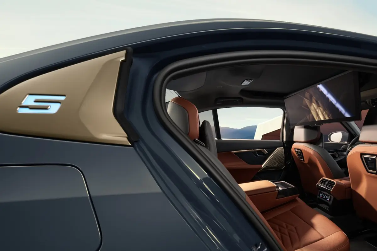 2024 New Model Recently Launched BMW I5 Electric Car Large Sedan eDrive 35 L Pure Electric 286hp
