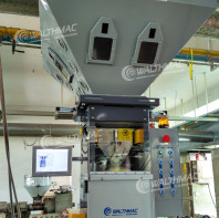 Multiple Materials Gravimetric Dosing Mixing System Batch Blender For Plastic