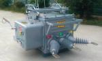 Three Pole Outdoor Vacuum Circuit Breaker Medium 12kv Rated Voltage