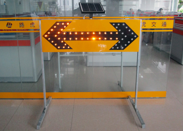 Traffic Warning 8W Aluminum Solar Signal Light