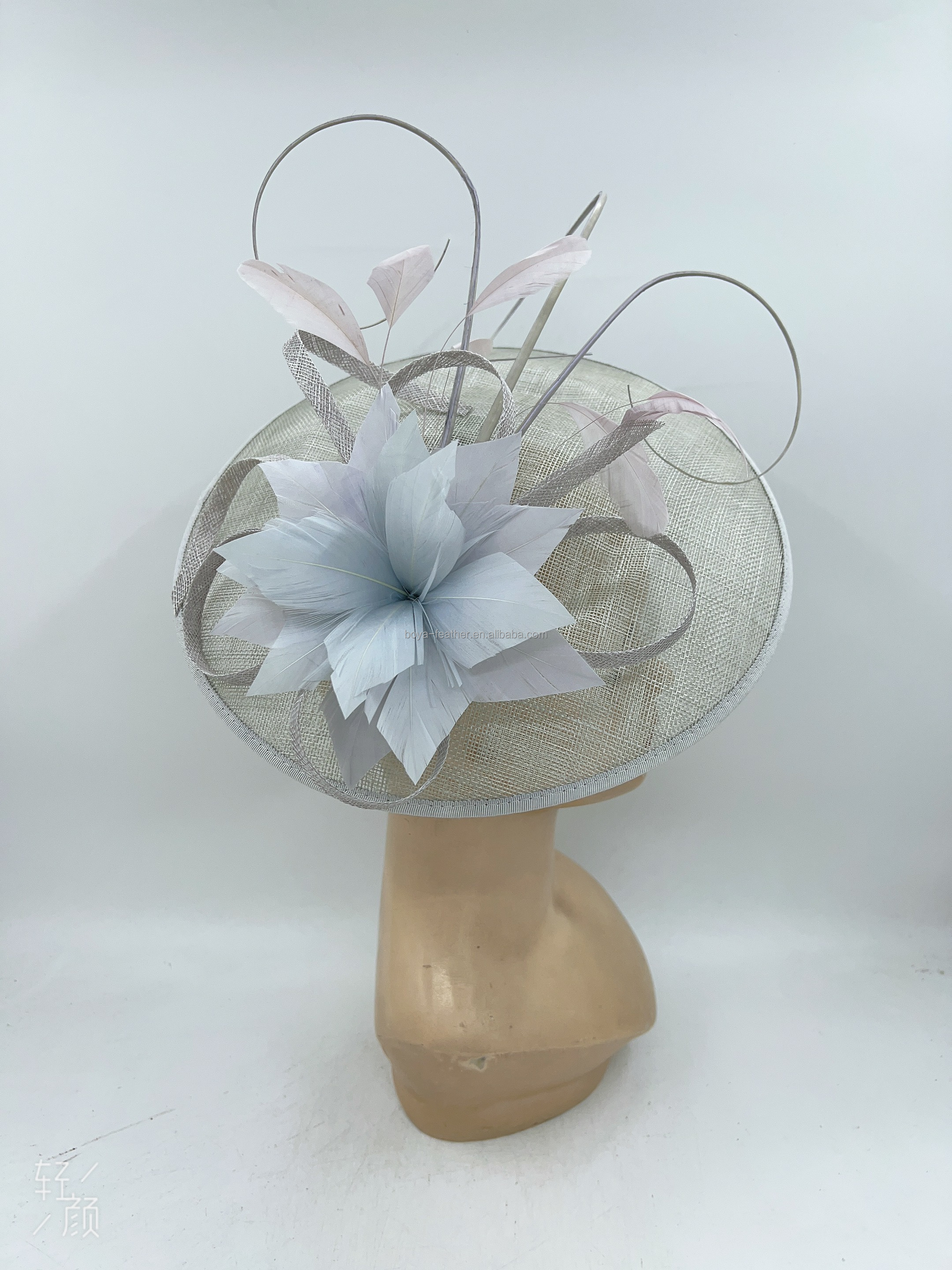 30 cm Sinamay Feather Fascinator Perfect for Weddings and Parties