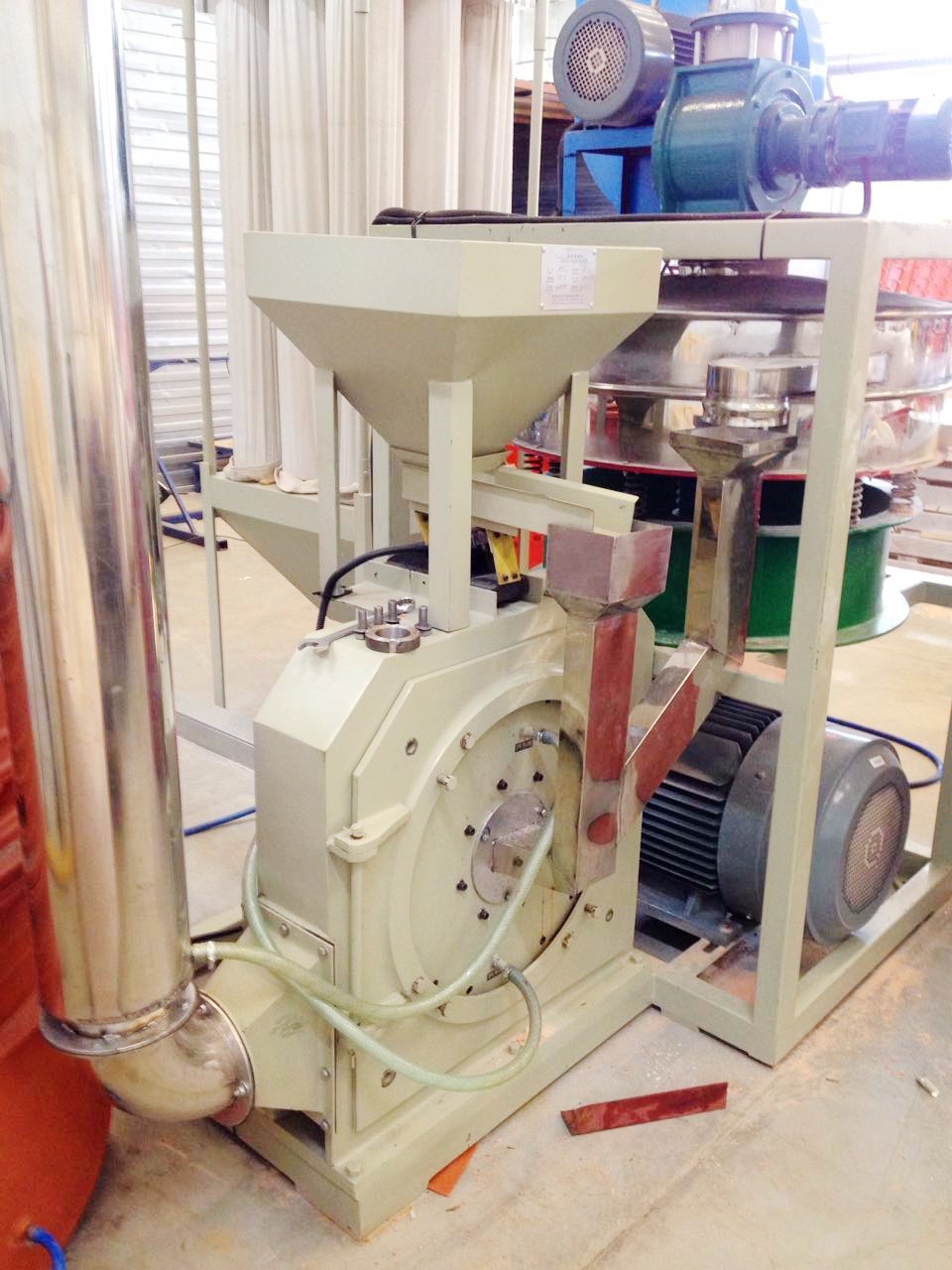 Automatical EVA Impact Pulverizer Machine , Anti Abrasion Grinder Machine For Plastic