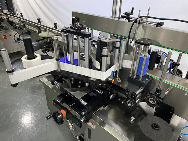 380V Double Sided Bottle Labeling Machine Rustproof Multifunctional