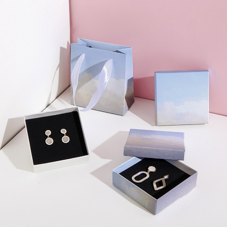 Luxury Custom Logo Paperboard Jewelry Box Rings Earrings Necklaces Bracelets Rigid Base Jewellery Packaging