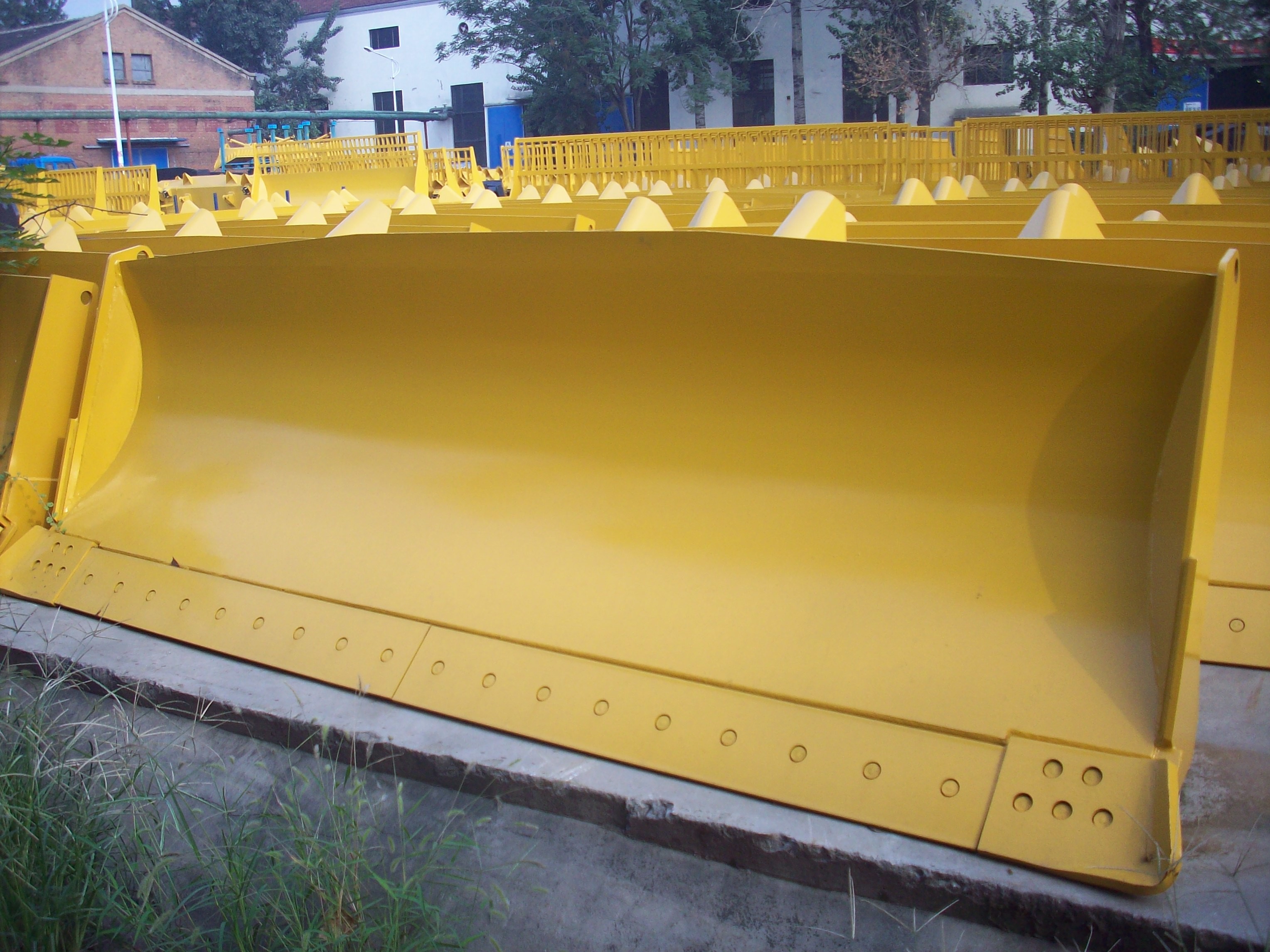 160HP SD16 16Y-80-70000 Straight tilt blade bulldozer parts