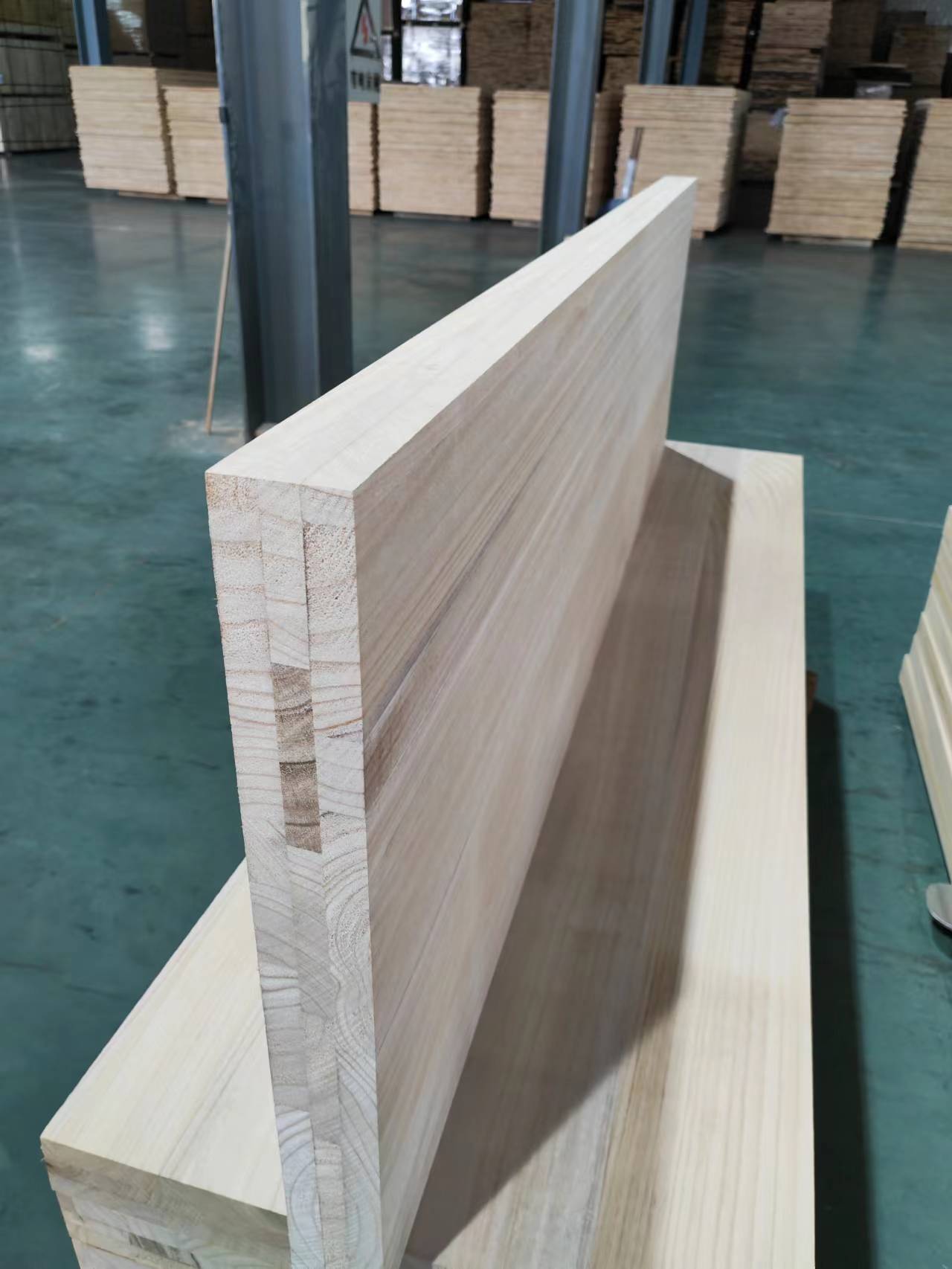 Natural Color Multi-Layer Solid Wood Panels Three Layer Paulownia Board for Doors