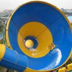 Colorful Aqua Amusement Park Equipment Fiberglass Big Trumpet Water Slide