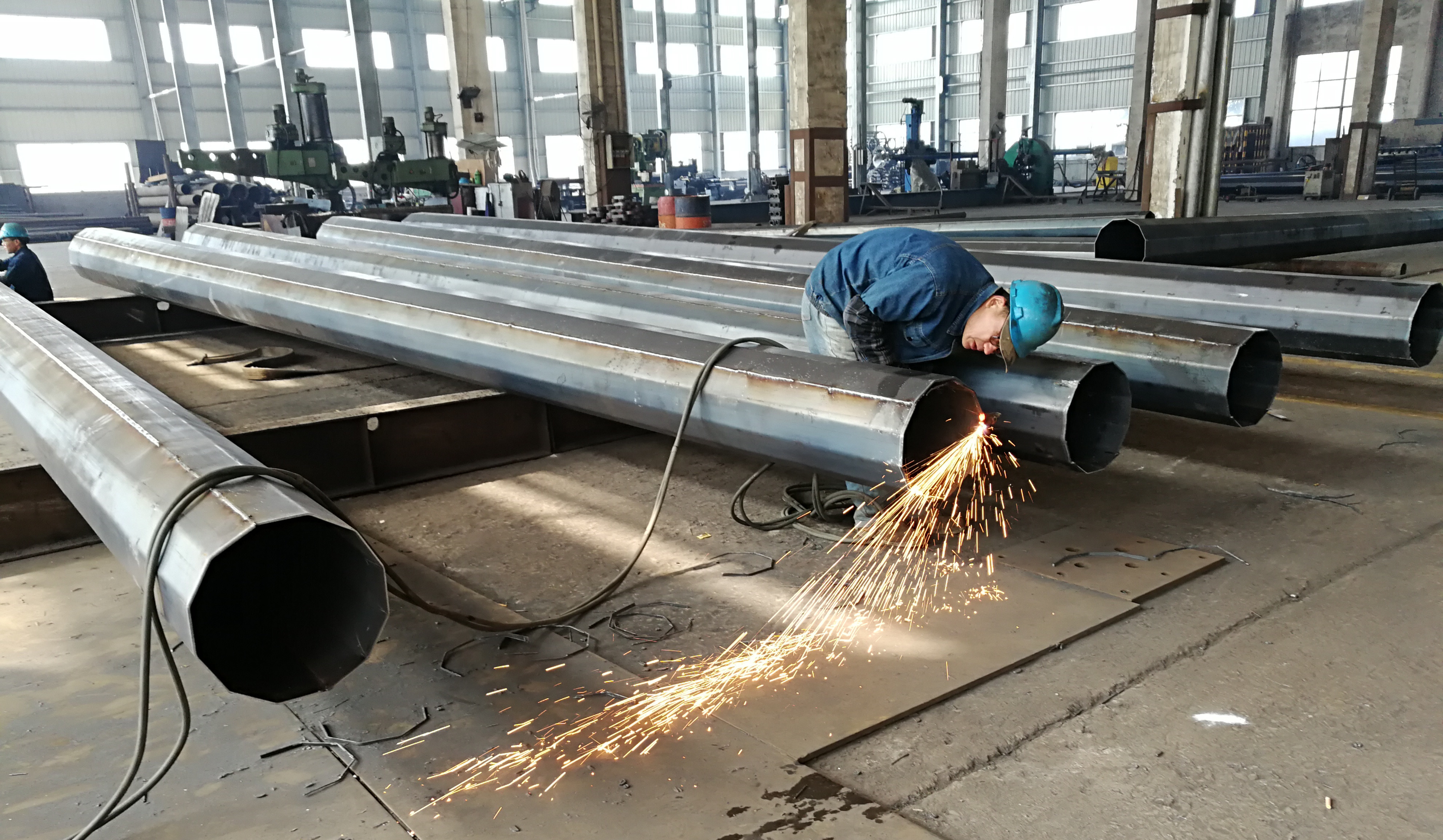 Single Circuit A345 Q460 steel power pole Electrical ASTM A 123 Galvanized