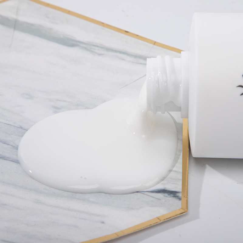 Experience the Benefits of Our Cream and Conditioner Set for Anti-Breakage Hair Care
