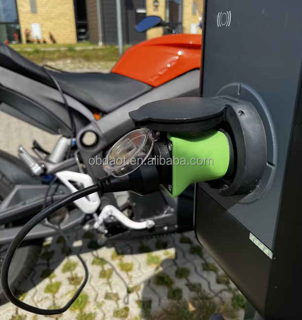 Type 2 To Type G Adaptor For Electric Recharging AOTAI UK Socket Charging Power Converter