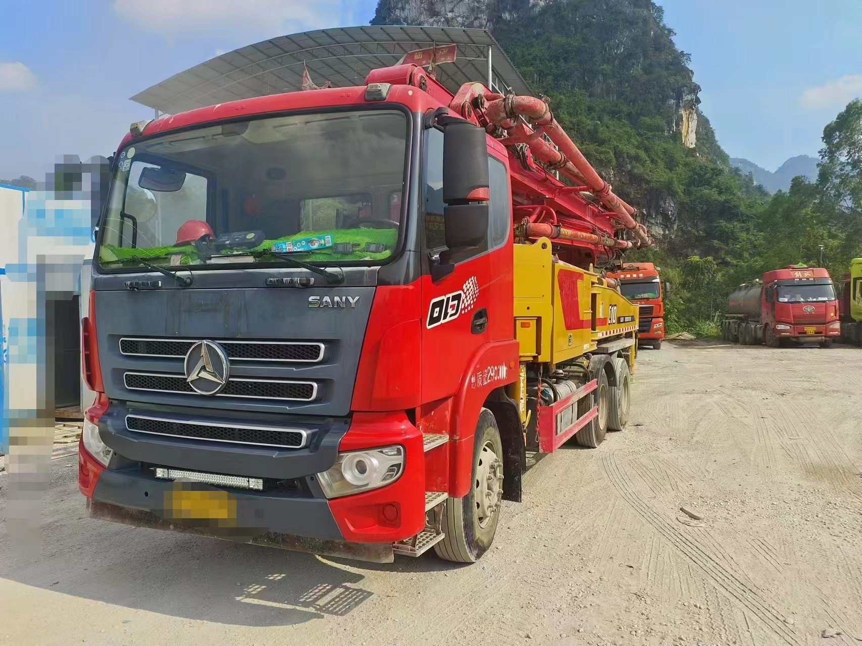 Stable Condition Concrete Pump Trucks with Basic Maintenance and 1400mm Feeding Height