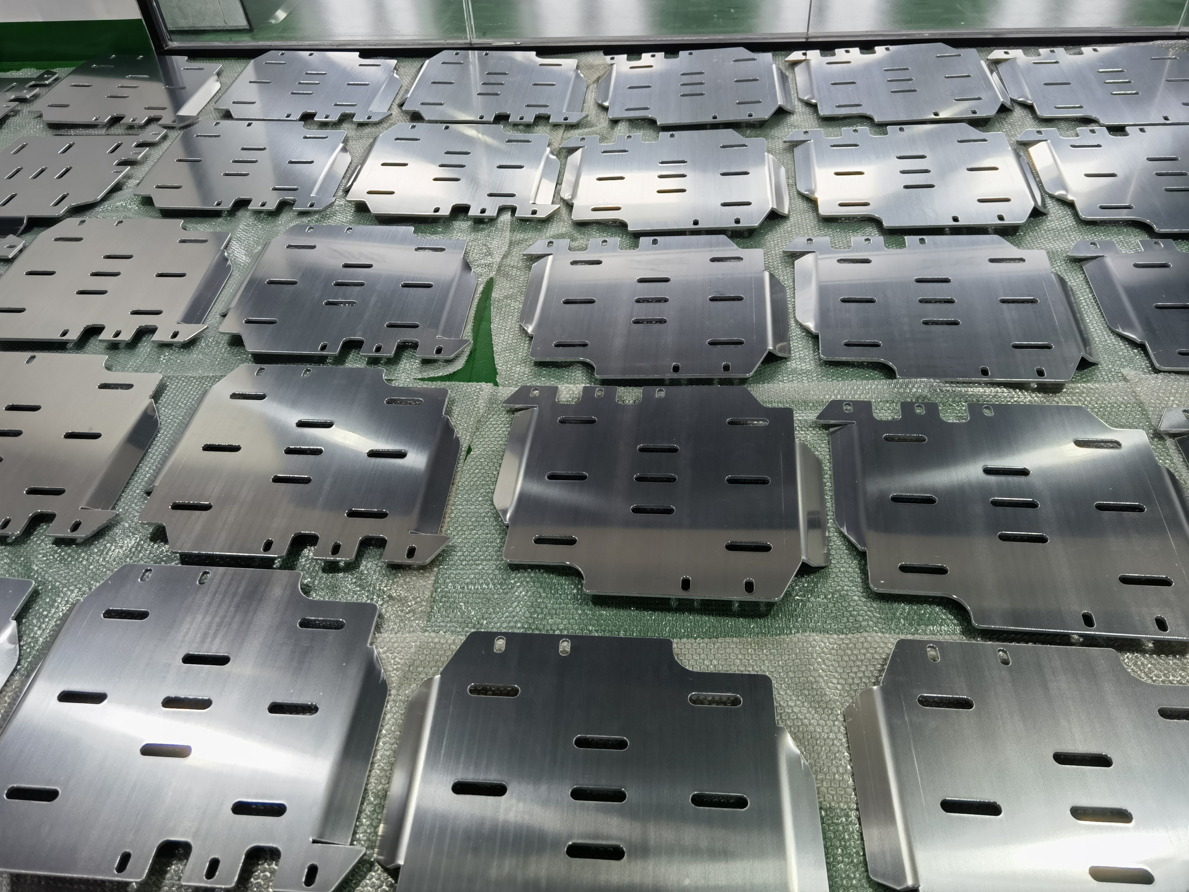 Powder Coating Engine Cover Skid Plate for Jeep Wrangler JL JK for High- Performance