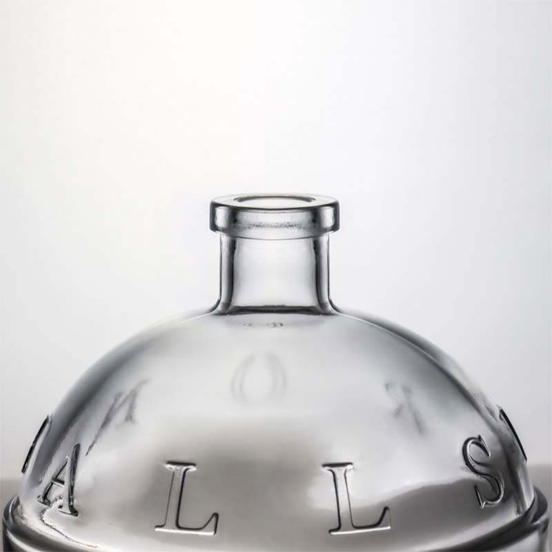Customized 700ml Glass Liquor Bottle for Whisky Gin Rum Hemispheres and Cylindrical
