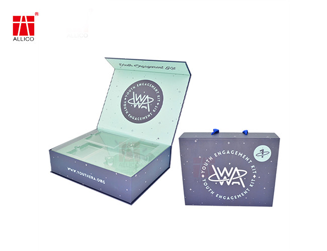 Folding Packaging Cardboard Boxes Magnetic Closure Gift Box Customized