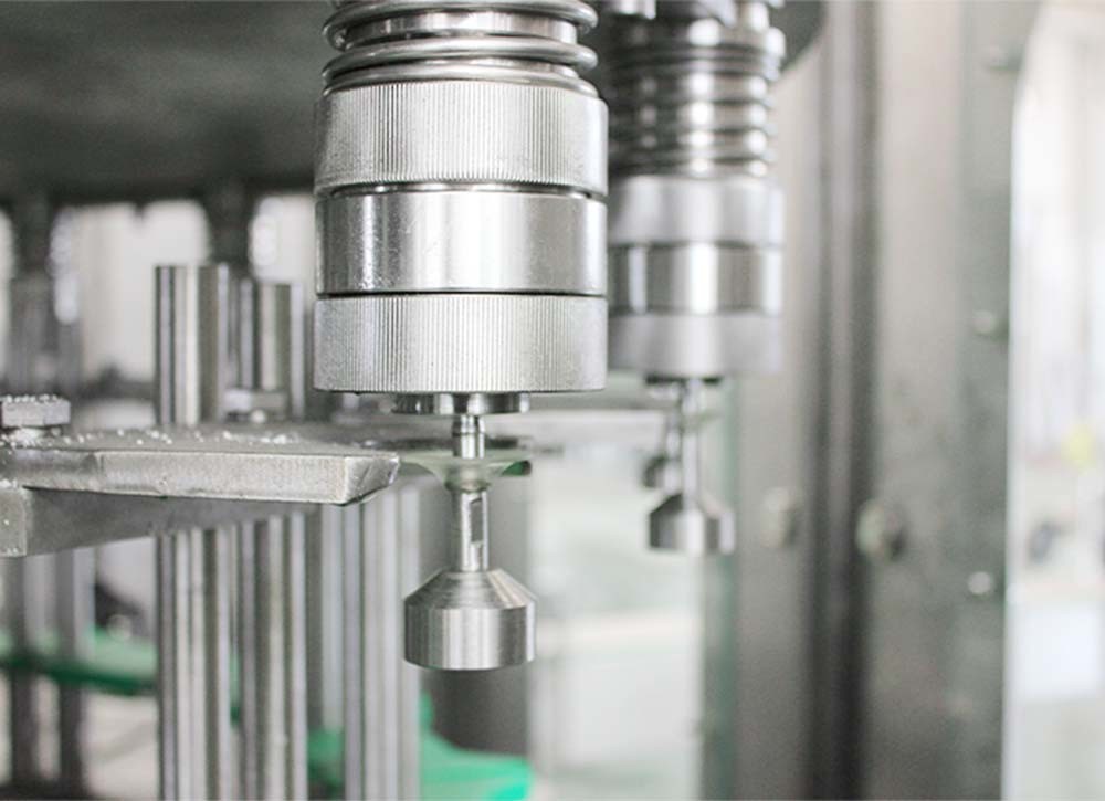 SUS304 CE Oil Filling Machine Fully Automatic For Plastic Bottle