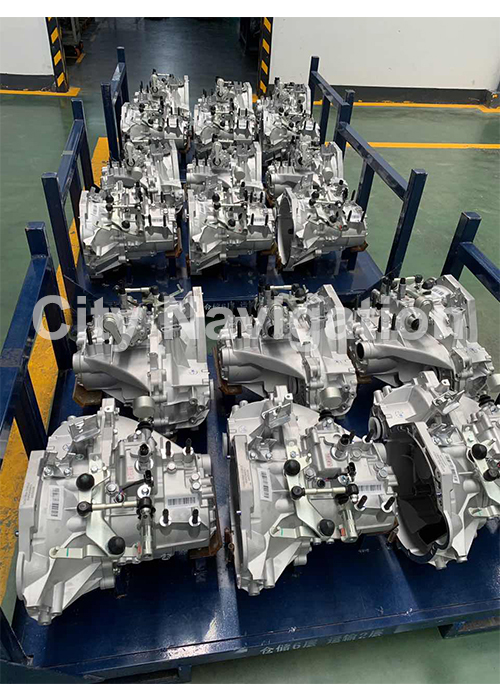 Iveco Truck Manual Transmission Gearbox For Yuejin Car Fitment C100 C300 C500 75*53*48