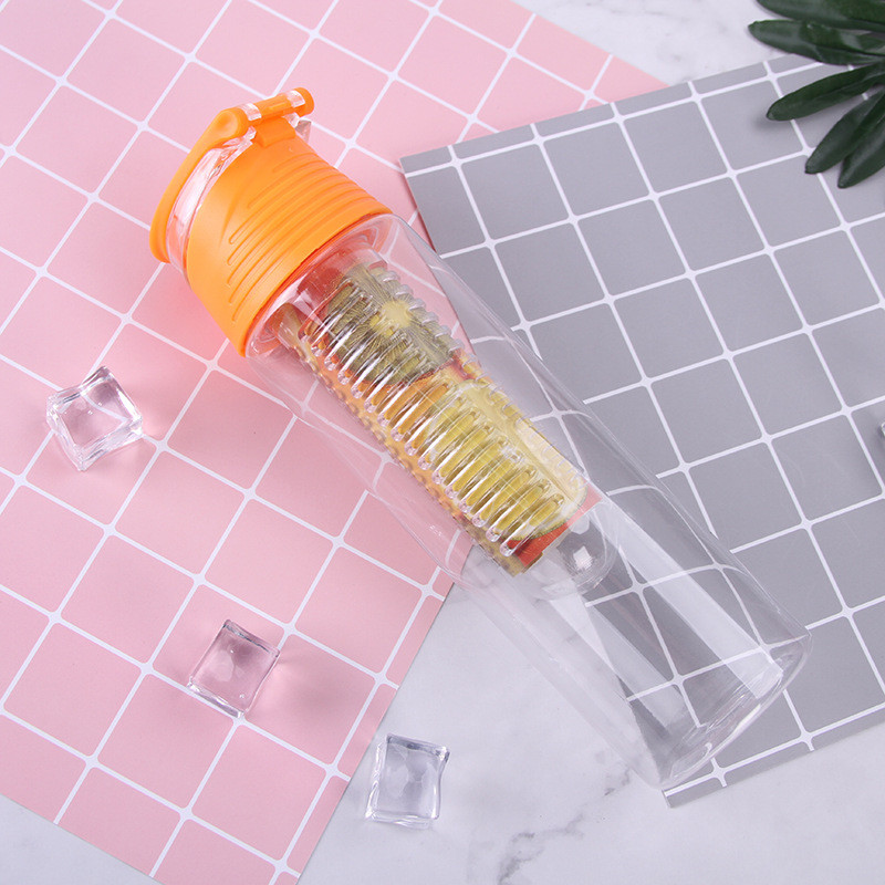 800ml 700ml Flip Lid Top Plastic Fruit Infuser Water Bottle Tritan Plastic Fruit Juice Bottle With Infuser Cartridge Extremely Impact Resistant