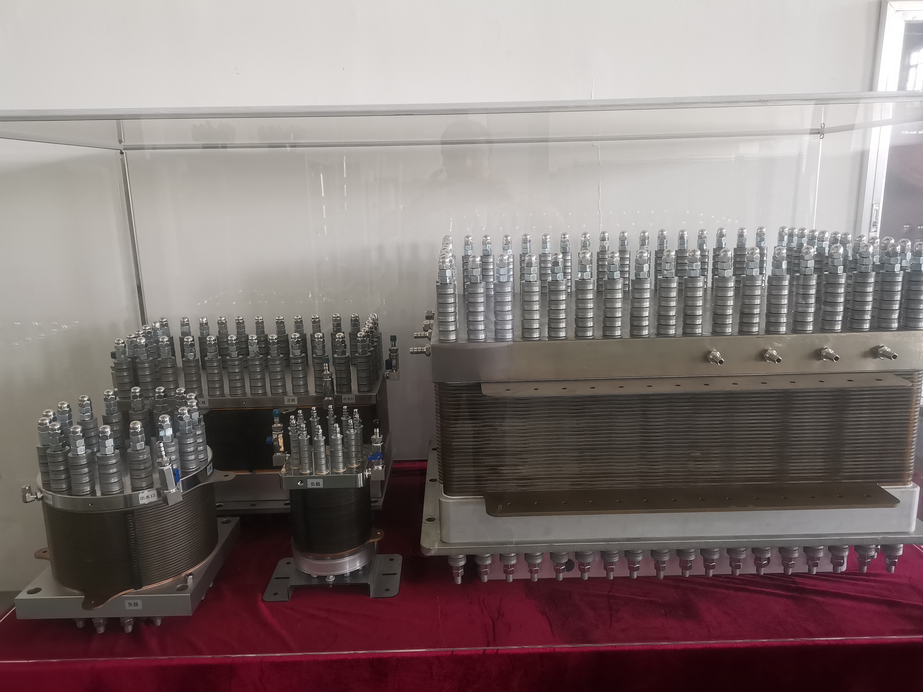 QLS-H6 CE Certified Green Hydrogen Pem Electrolyser System For Hydrogen Production