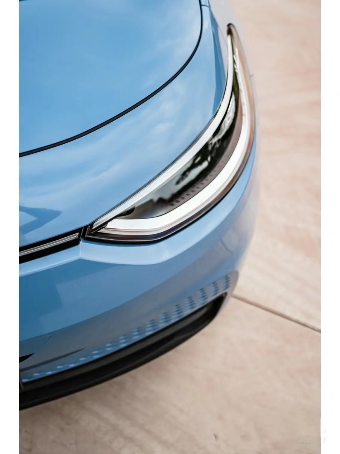 Electric Motor 2024 VW ID3 Pure Electric Car with 170 Horsepower and 5-Door 5-Seat Hatchback Body Structure Direct