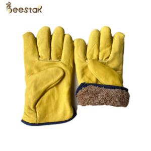 Quality Thick Fleece Suede Sheepskin Winter Beekeeping Gloves Yellow For Beekeeper wholesale